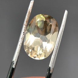 Clear Cut Quartz Gem – Exquisite Stone from Pakistan